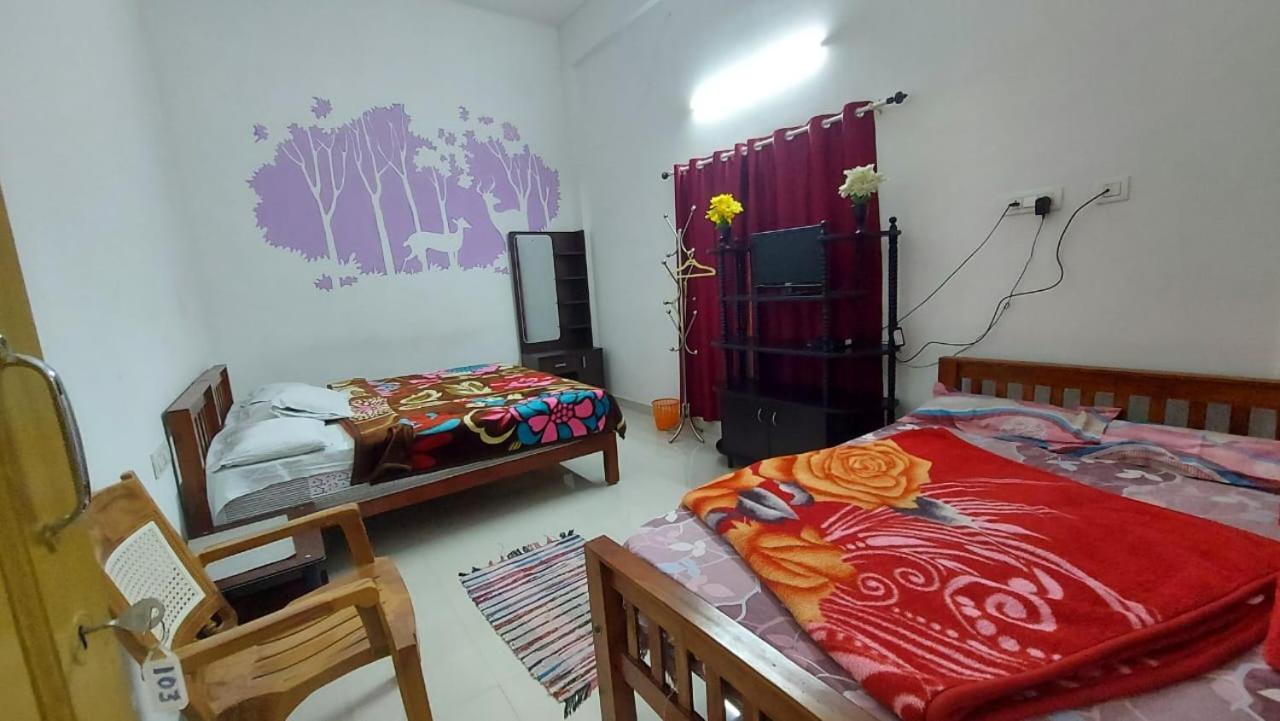 Greenpepperhomestay Munnar Anaviratty Екстериор снимка