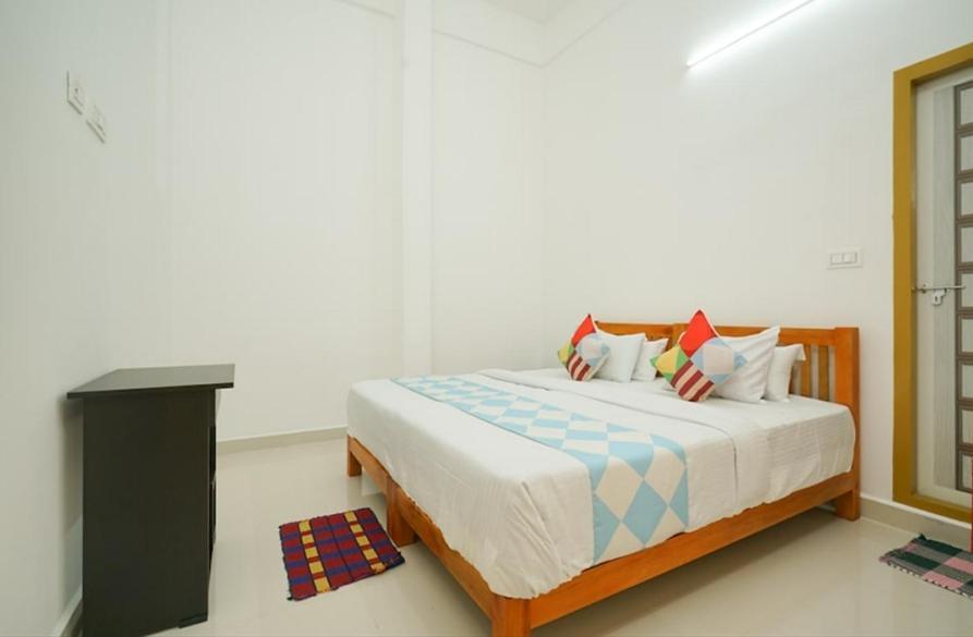 Greenpepperhomestay Munnar Anaviratty Екстериор снимка